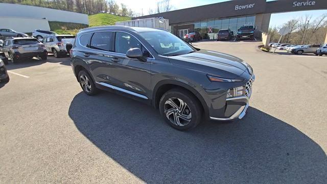 2022 Hyundai SANTA FE Vehicle Photo in Pleasant Hills, PA 15236
