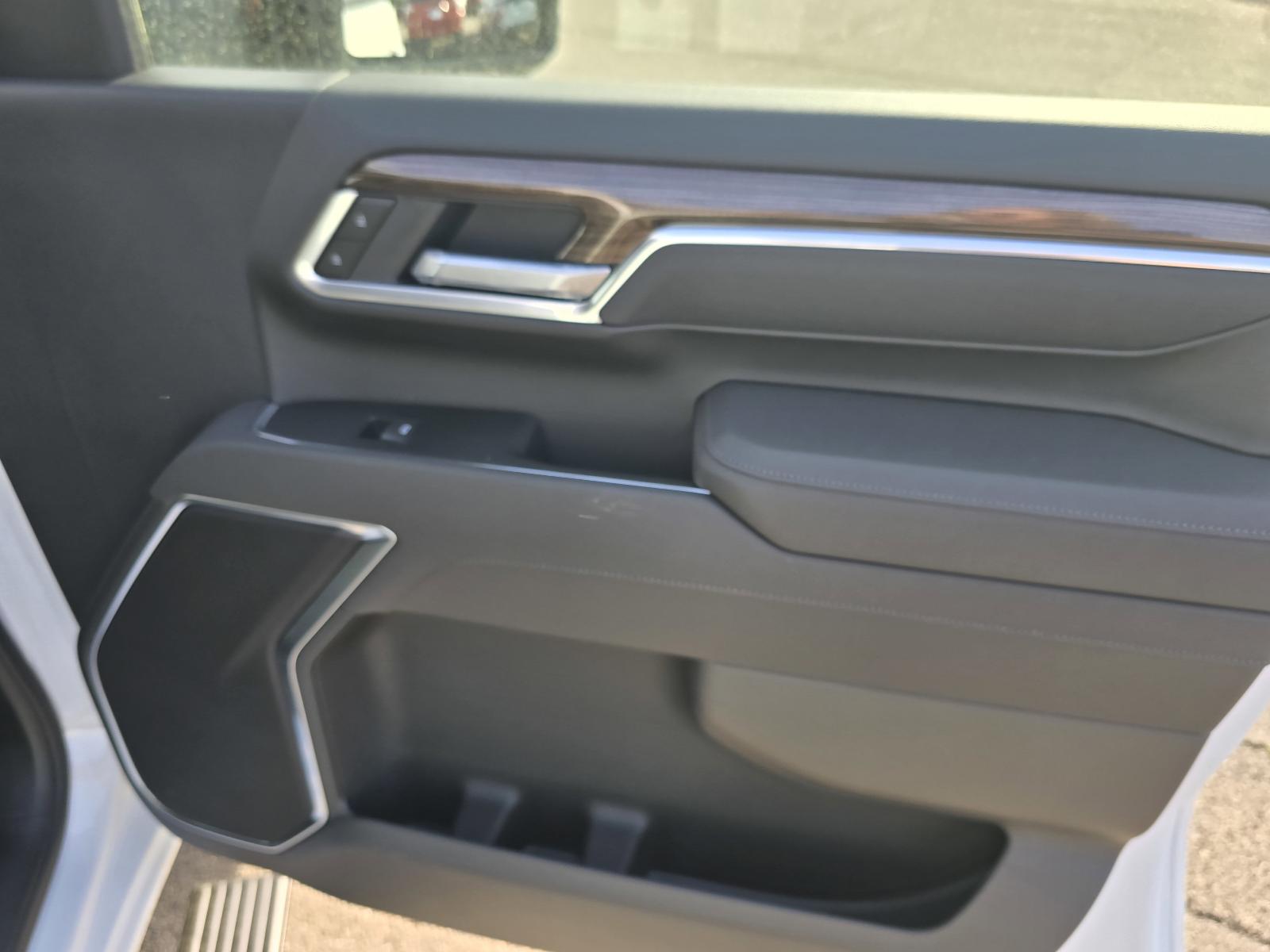 2025 Chevrolet Silverado 3500 HD Vehicle Photo in Rolla, MO 65401