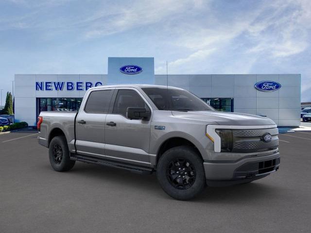 2025 Ford F-150 Lightning XLT's photo