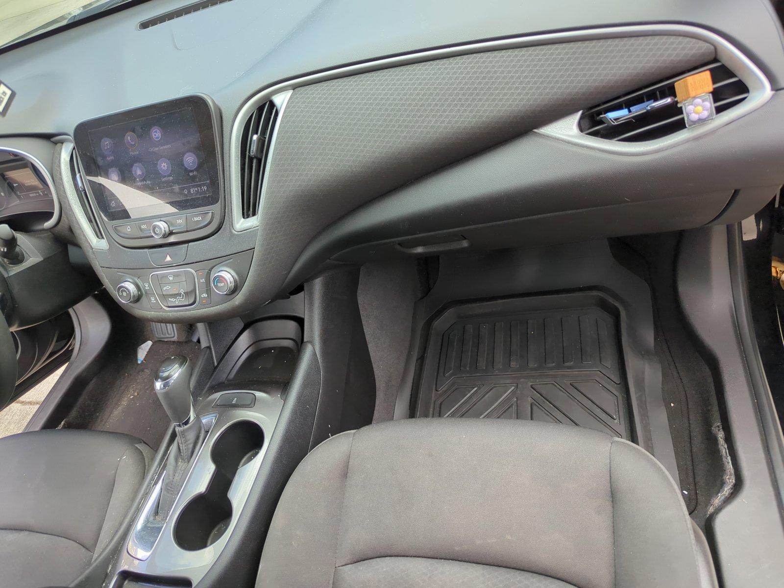 2019 Chevrolet Malibu Vehicle Photo in Pembroke Pines, FL 33027