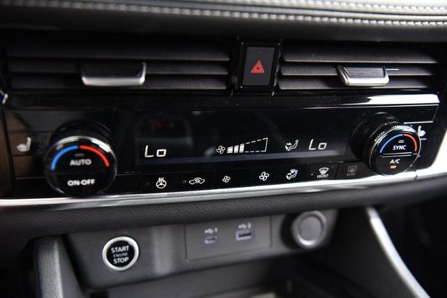 2022 Nissan Rogue Vehicle Photo in Ballwin, MO 63011