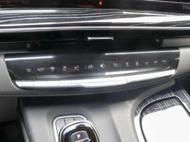 2022 Cadillac Escalade Vehicle Photo in Dallas, TX 75209