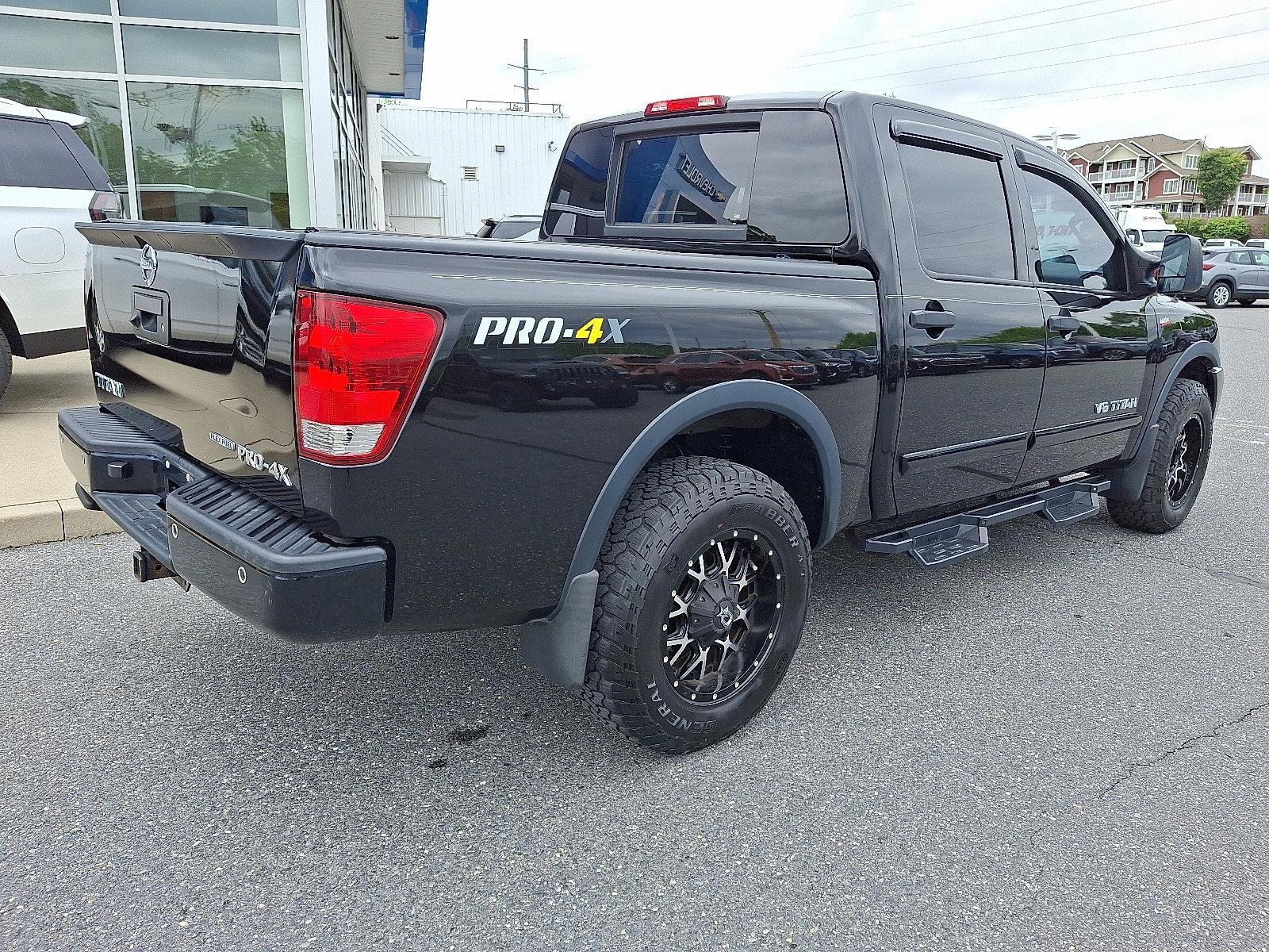 2014 Nissan Titan Vehicle Photo in BETHLEHEM, PA 18017-9401