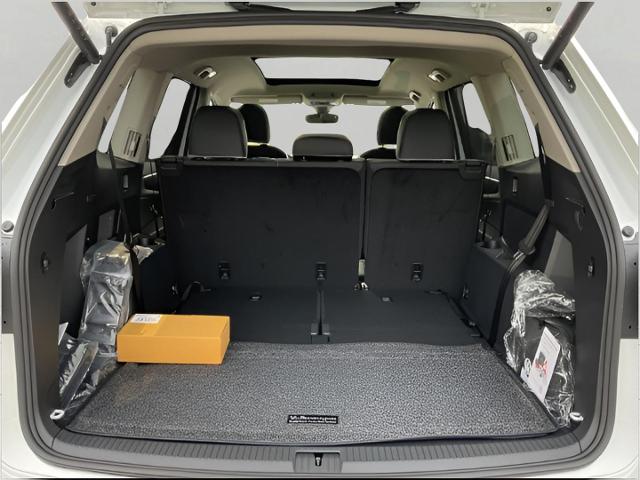 2025 Volkswagen Atlas Vehicle Photo in Oshkosh, WI 54904