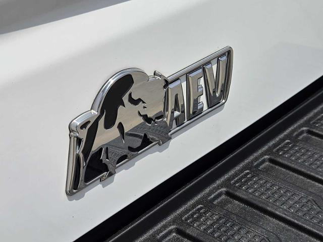 2023 GMC Sierra 1500 Vehicle Photo in DENTON, TX 76210-9321