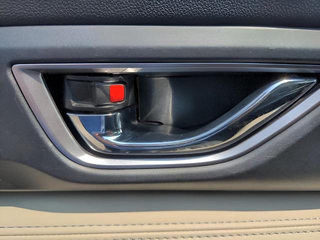 2020 Subaru Ascent Vehicle Photo in Green Bay, WI 54304