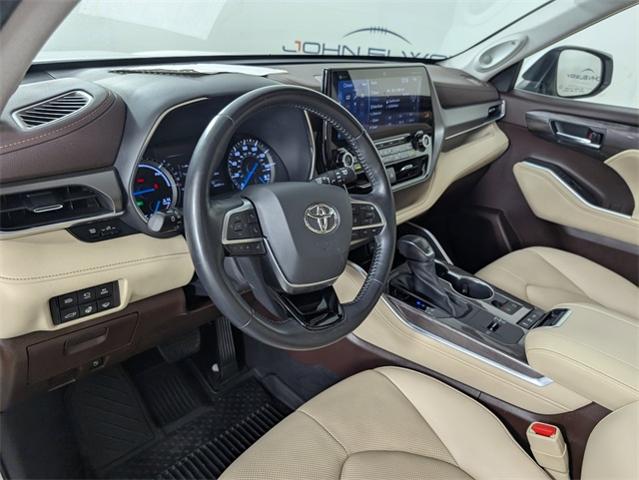 2021 Toyota Highlander Vehicle Photo in ENGLEWOOD, CO 80113-6708