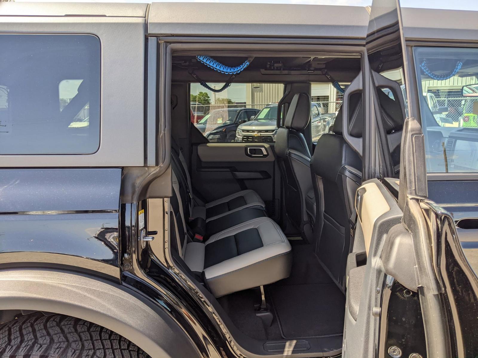 2024 Ford Bronco Vehicle Photo in Seguin, TX 78155