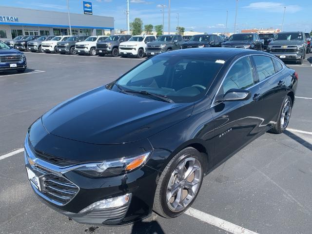 2024 Chevrolet Malibu Vehicle Photo in GREEN BAY, WI 54304-5303