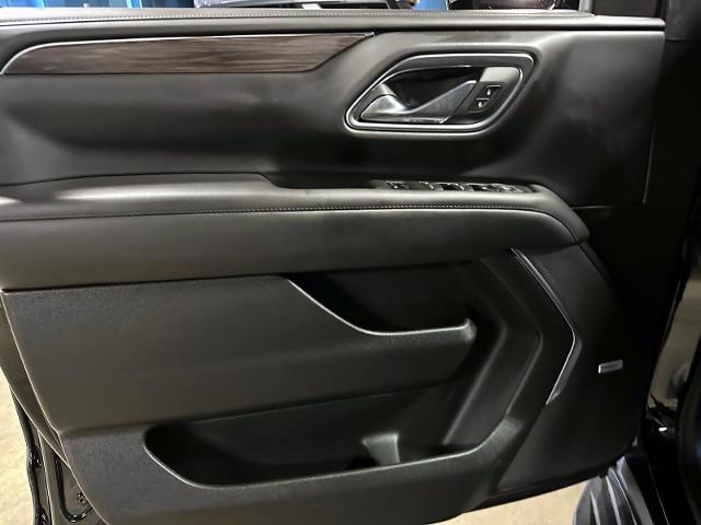 2023 Chevrolet Suburban Vehicle Photo in Roslyn, NY 11576