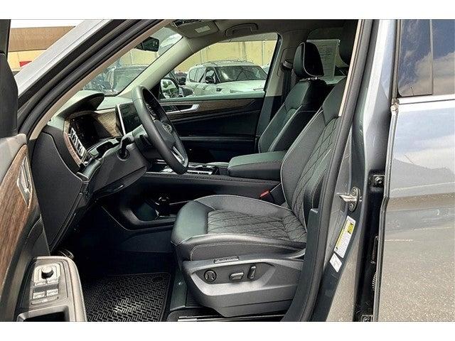 2024 Volkswagen Atlas Vehicle Photo in San Antonio, TX 78230