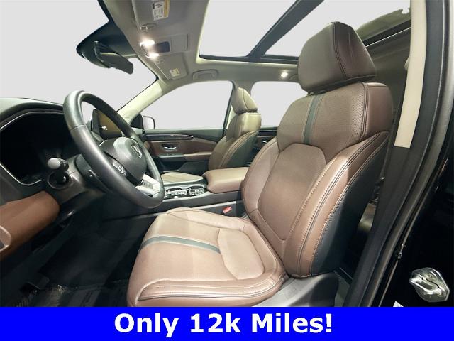 2024 Honda Pilot Vehicle Photo in EVERETT, WA 98203-5662