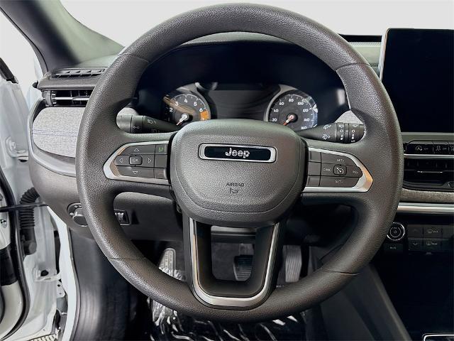 2024 Jeep Compass Vehicle Photo in PUYALLUP, WA 98371-4149