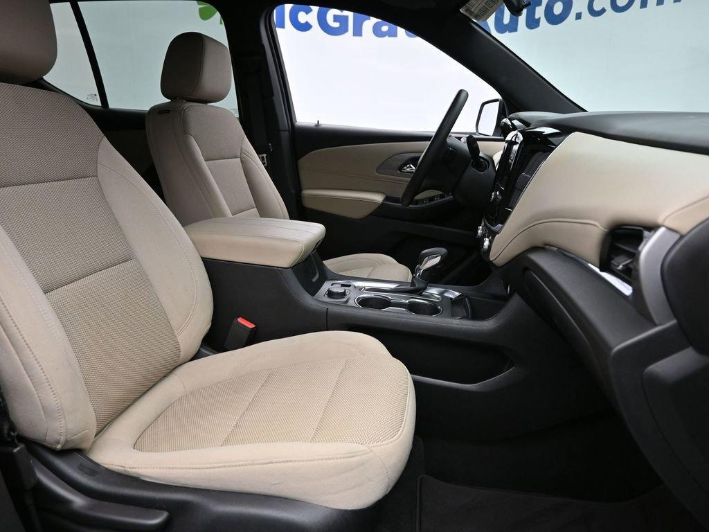 2024 Chevrolet Traverse Limited Vehicle Photo in Cedar Rapids, IA 52402