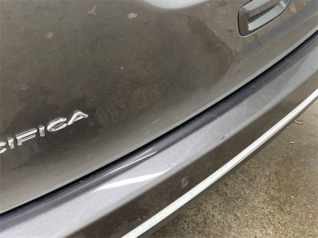 2023 Chrysler Pacifica Vehicle Photo in PORTLAND, OR 97225-3518