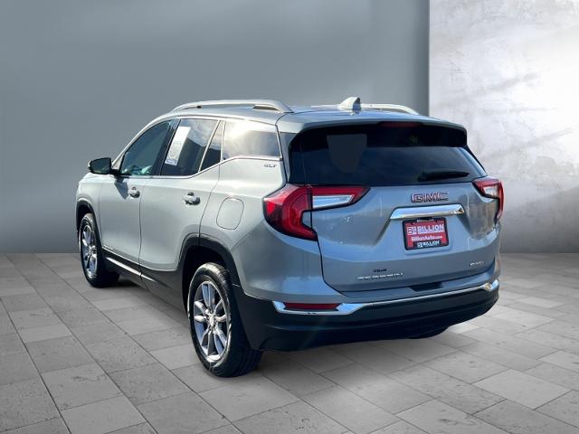 2024 GMC Terrain SLT photo 4