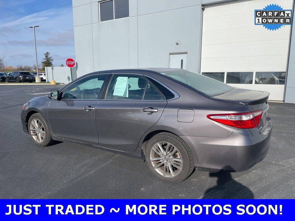 2017 Toyota Camry Vehicle Photo in Saint Charles, IL 60174