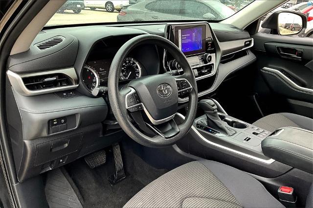 2023 Toyota Highlander Vehicle Photo in Grapevine, TX 76051