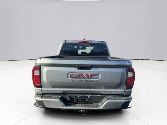 2024 GMC Canyon Vehicle Photo in LEOMINSTER, MA 01453-2952