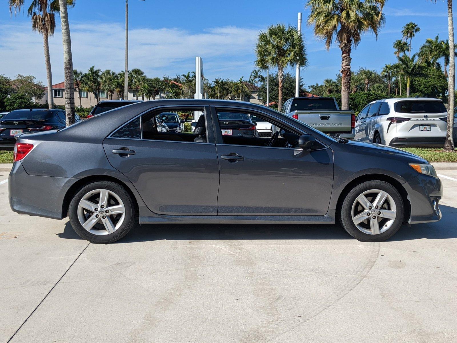 2014 Toyota Camry Vehicle Photo in Davie, FL 33331