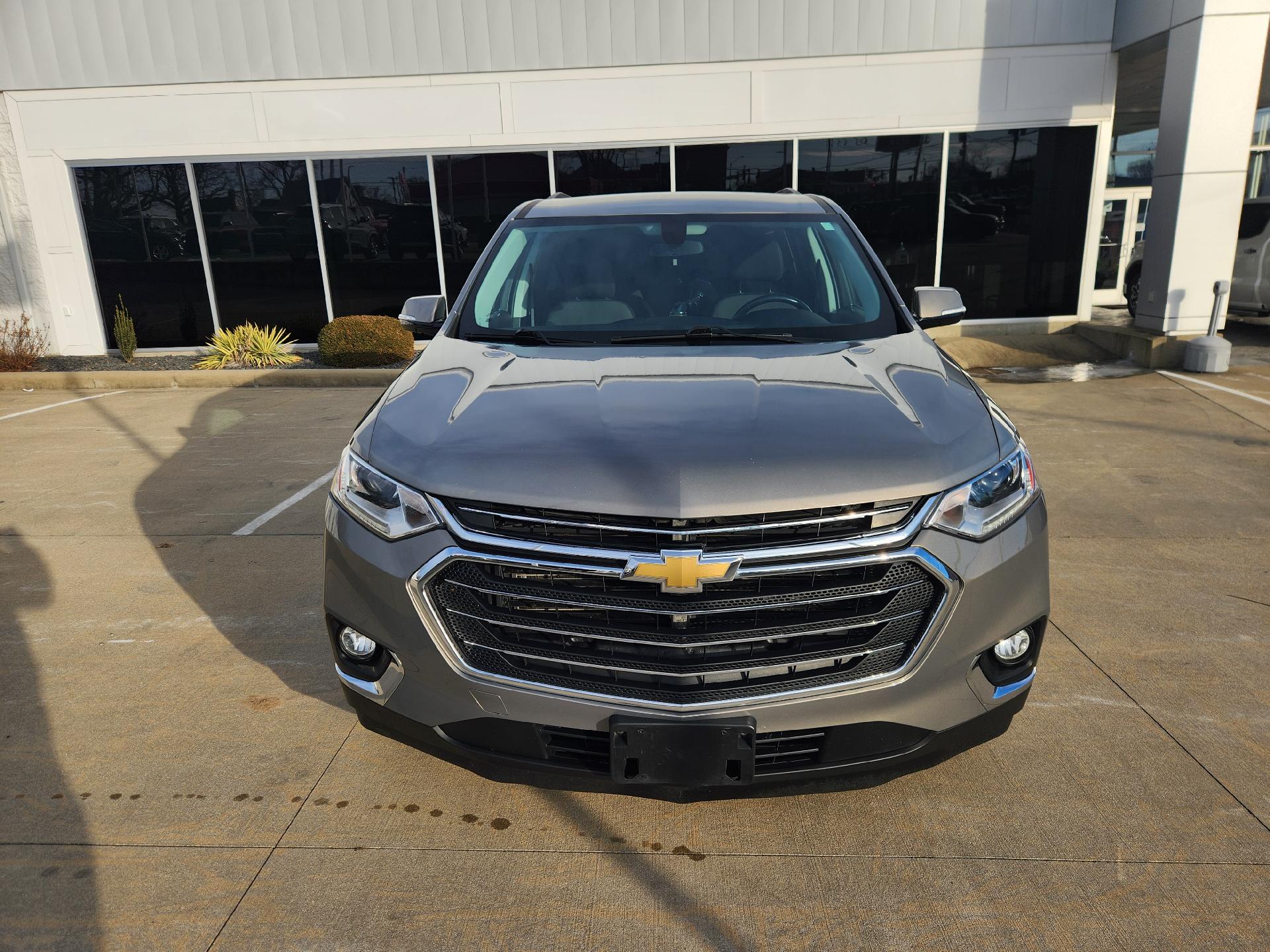 Used 2019 Chevrolet Traverse 1LT with VIN 1GNERGKW9KJ121619 for sale in Sparta, IL