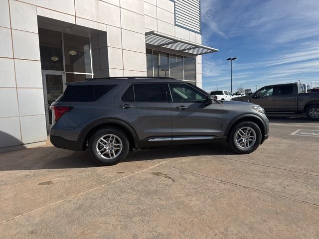 2025 Ford Explorer Vehicle Photo in Winslow, AZ 86047-2439