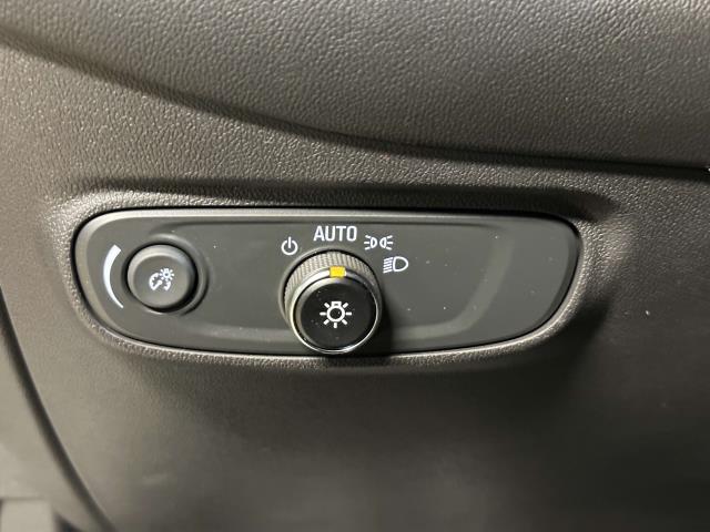 2022 Chevrolet Equinox Vehicle Photo in Roslyn, NY 11576
