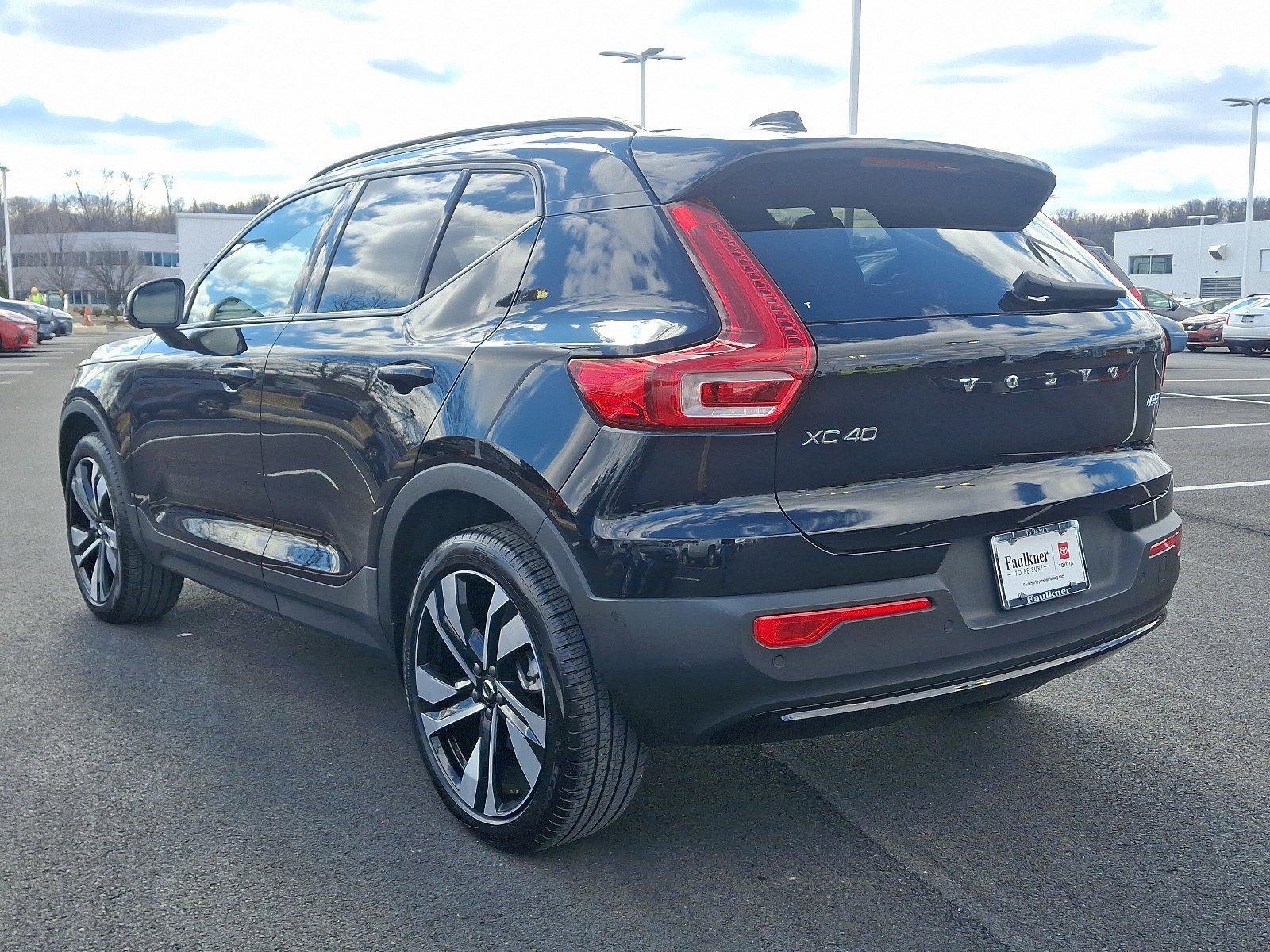 2024 Volvo XC40 Vehicle Photo in Harrisburg, PA 17111