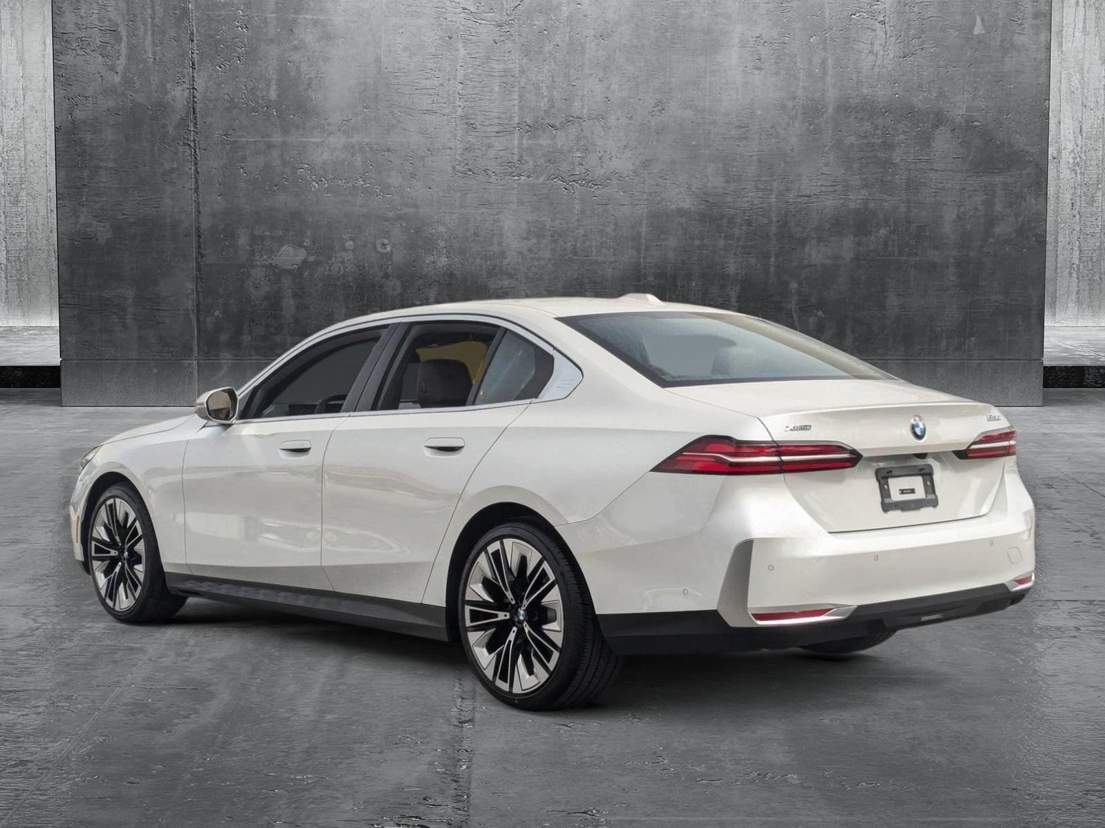 2024 BMW 530i xDrive Vehicle Photo in Towson, MD 21204