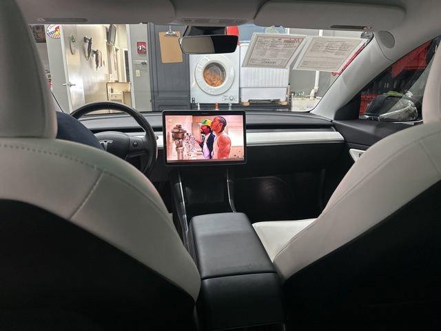 2019 Tesla Model 3 Vehicle Photo in MEDINA, OH 44256-9631