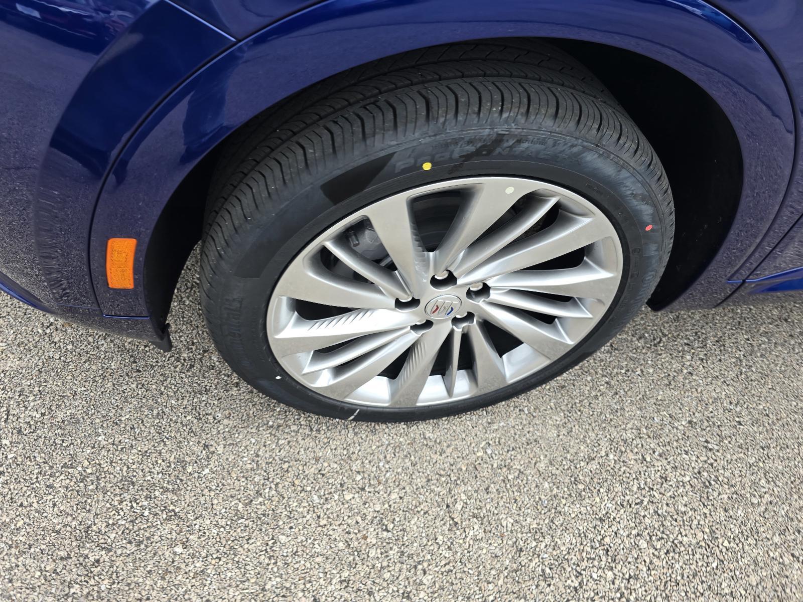 2025 Buick Envision Vehicle Photo in Rolla, MO 65401