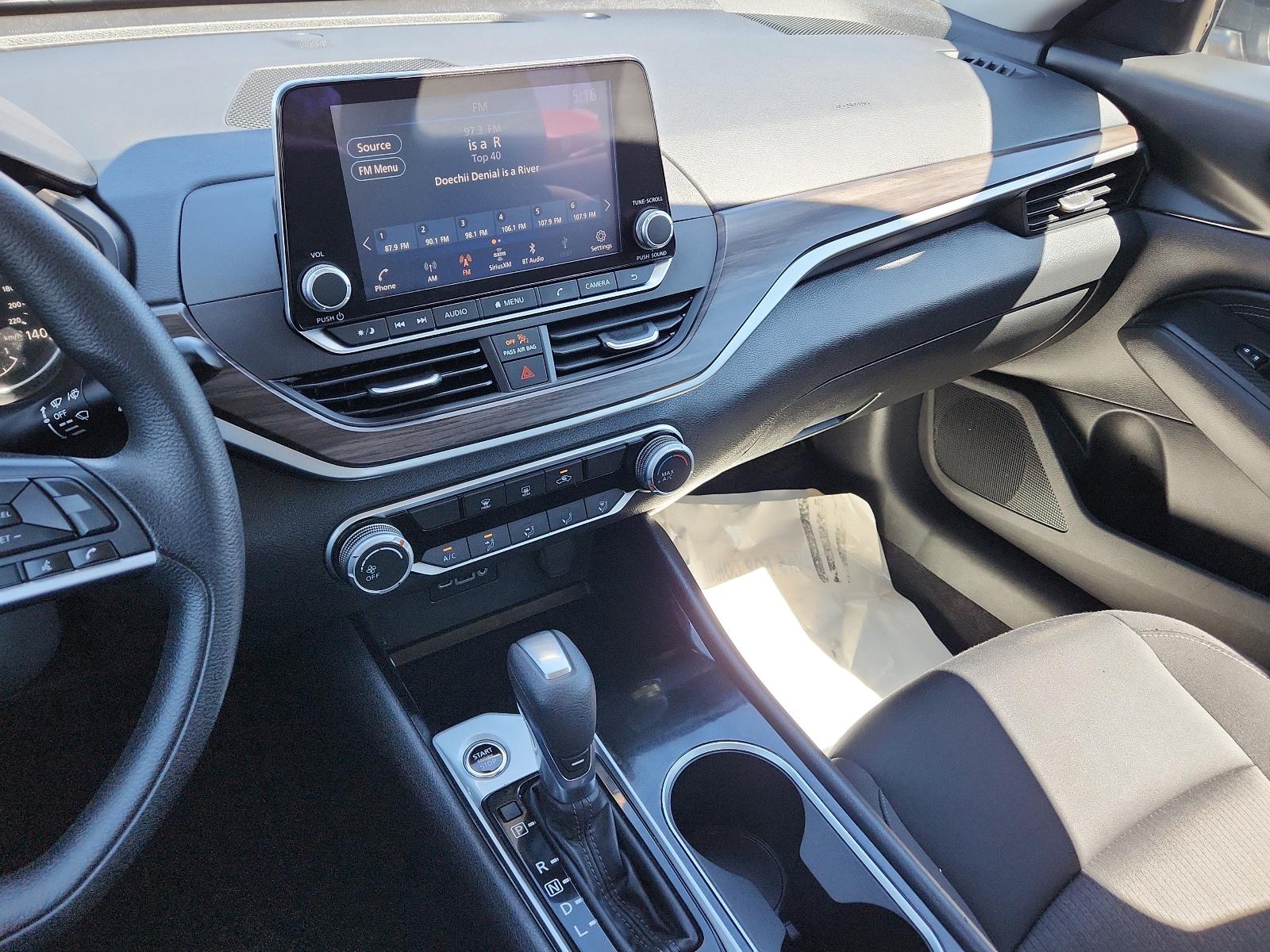2024 Nissan Altima Vehicle Photo in Albuquerque, NM 87110
