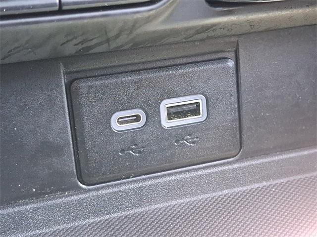 2022 Chevrolet Suburban Vehicle Photo in BERLIN, MD 21811-1121