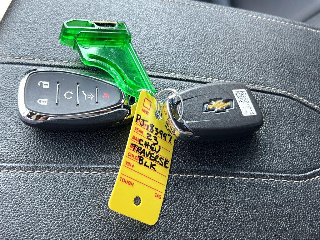 2023 Chevrolet Traverse Vehicle Photo in SAVANNAH, GA 31406-4513