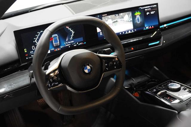 2024 BMW 530i Vehicle Photo in GRAPEVINE, TX 76051