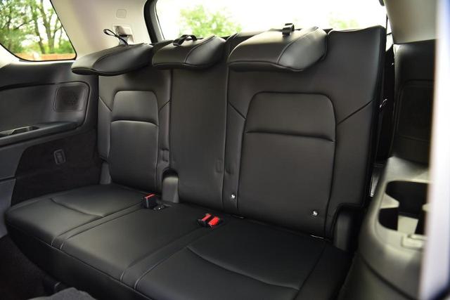 2025 Nissan Pathfinder Vehicle Photo in Ballwin, MO 63011