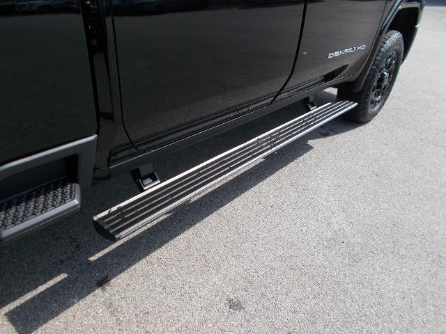 2025 GMC Sierra 3500HD Vehicle Photo in LOWELL, MA 01852-4336