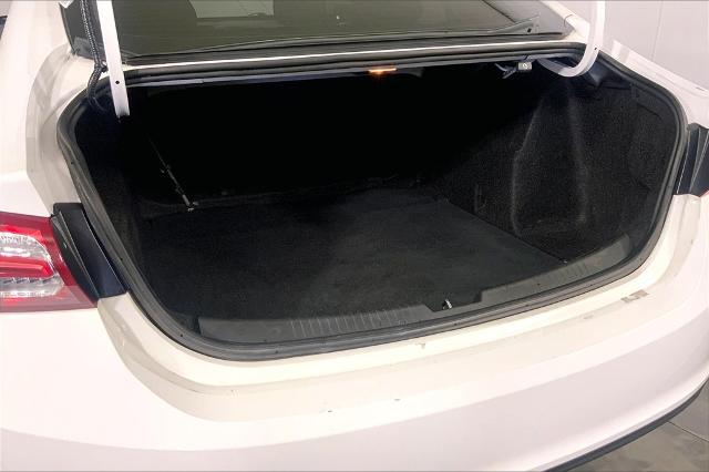 2021 Chevrolet Malibu Vehicle Photo in Lees Summit, MO 64086