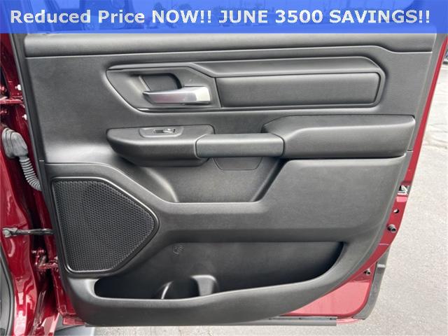 2025 Ram 1500 Vehicle Photo in GREEN BAY, WI 54304-5303
