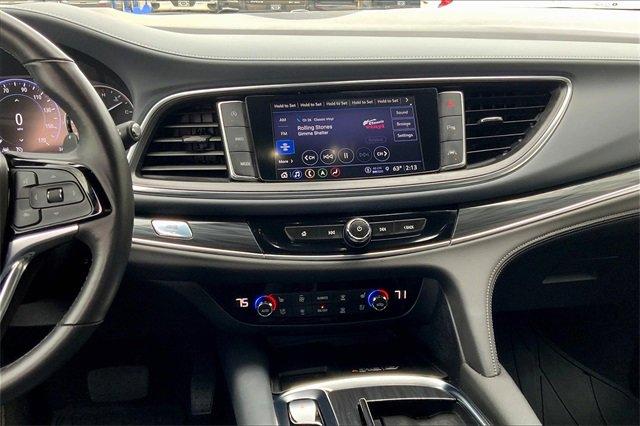 2024 Buick Enclave Vehicle Photo in TOPEKA, KS 66609-0000