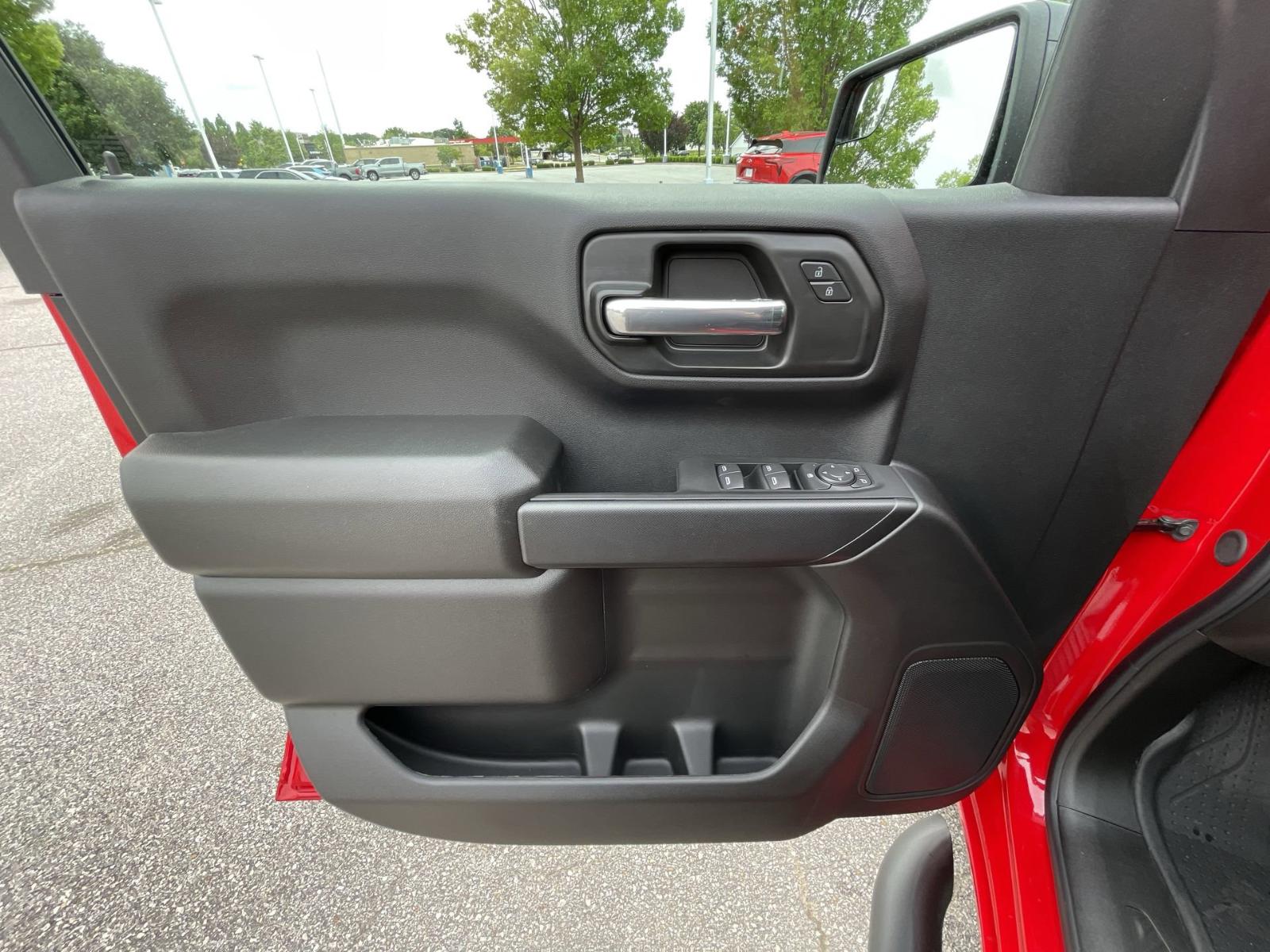 2025 Chevrolet Silverado 1500 Vehicle Photo in BENTONVILLE, AR 72712-4322