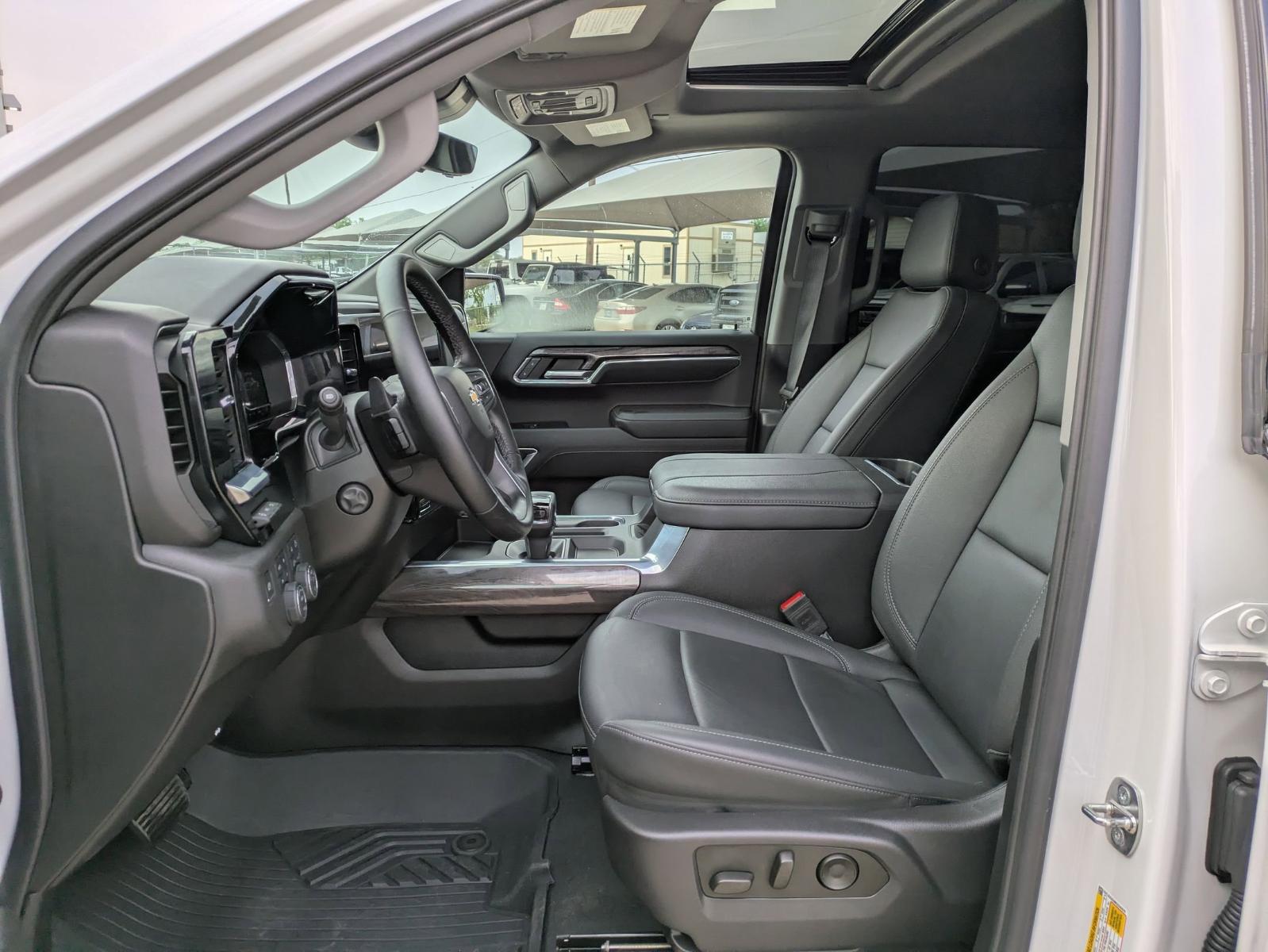 2024 Chevrolet Silverado 1500 Vehicle Photo in SELMA, TX 78154-1460