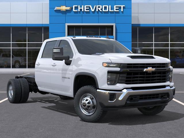 2025 Chevrolet Silverado 3500 HD Chassis Cab Vehicle Photo in PAWLING, NY 12564-3219