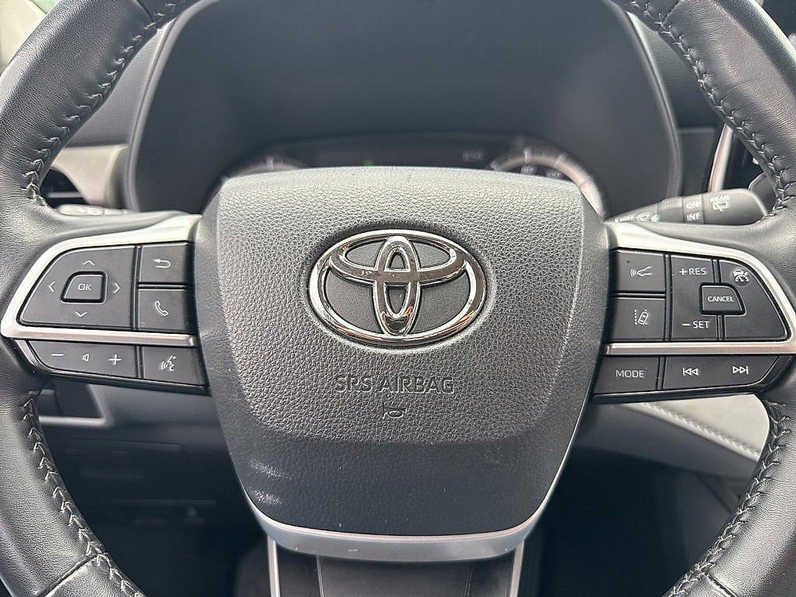 2023 Toyota Highlander Vehicle Photo in Harrisburg, PA 17111