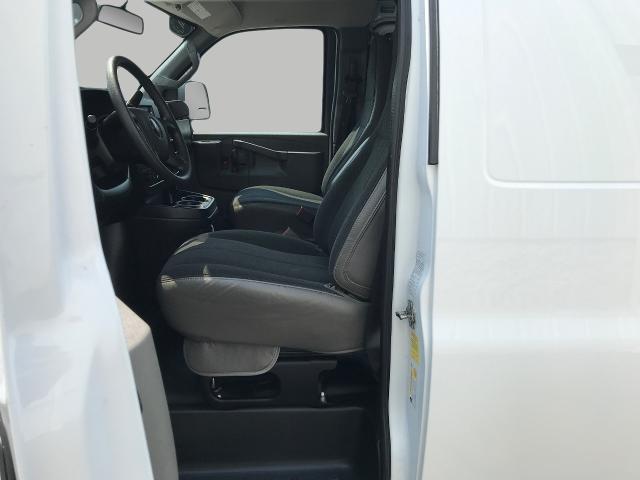 2023 GMC Savana Cargo 2500 Vehicle Photo in GREEN BAY, WI 54303-3330