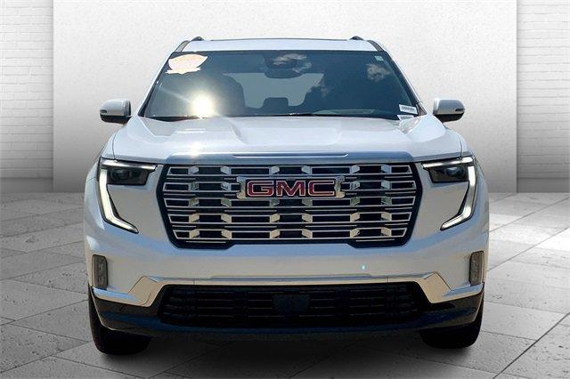 2024 GMC Acadia Vehicle Photo in TOPEKA, KS 66609-0000