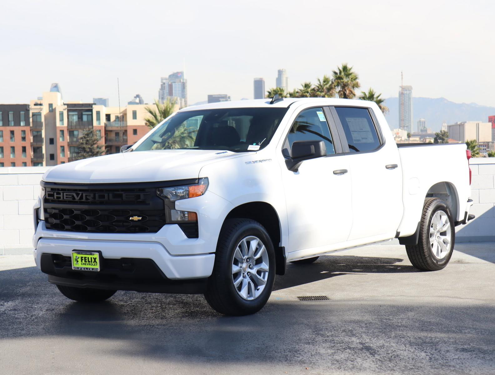 2025 Chevrolet Silverado 1500 Vehicle Photo in LOS ANGELES, CA 90007-3794