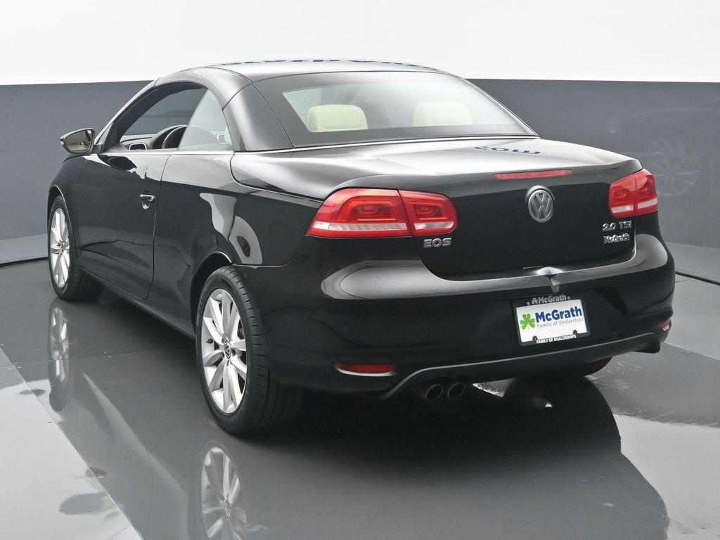 2012 Volkswagen Eos Vehicle Photo in Marion, IA 52302