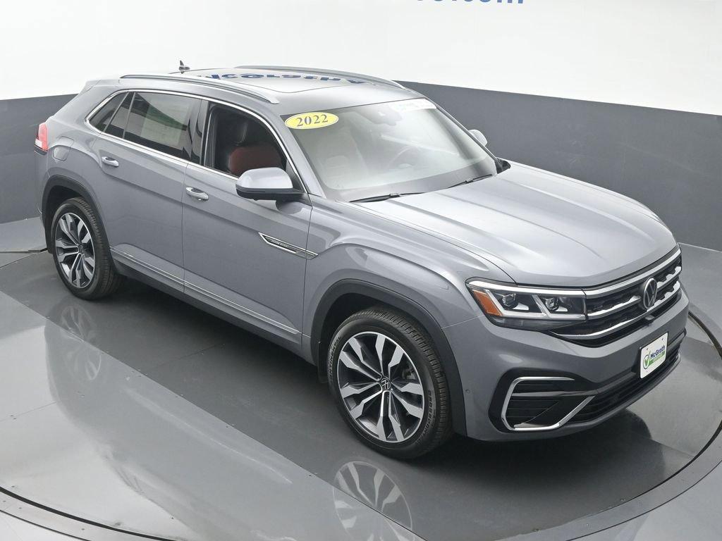2022 Volkswagen Atlas Cross Sport Vehicle Photo in Marion, IA 52302
