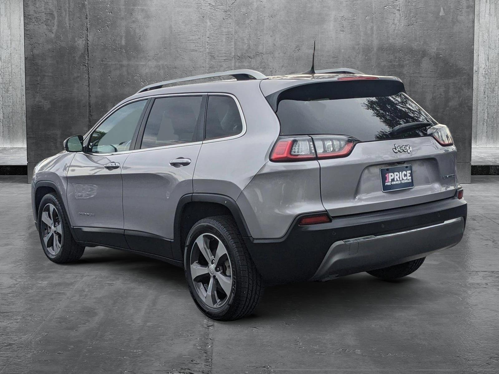 2019 Jeep Cherokee Vehicle Photo in Pembroke Pines, FL 33027